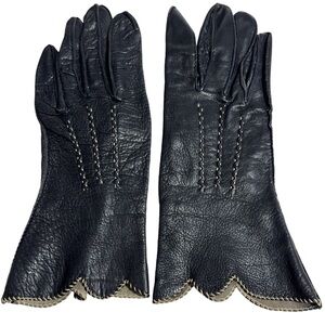 Womens Vintage Deerskin Gloves Scalloped Edge Size 6.5 Unlined Valentines Gift